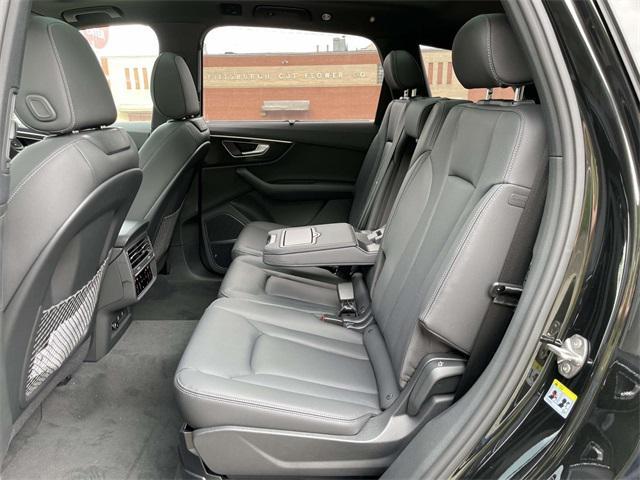 new 2025 Audi Q7 car, priced at $77,880