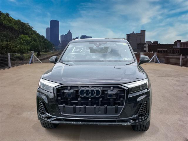 new 2025 Audi Q7 car, priced at $77,880