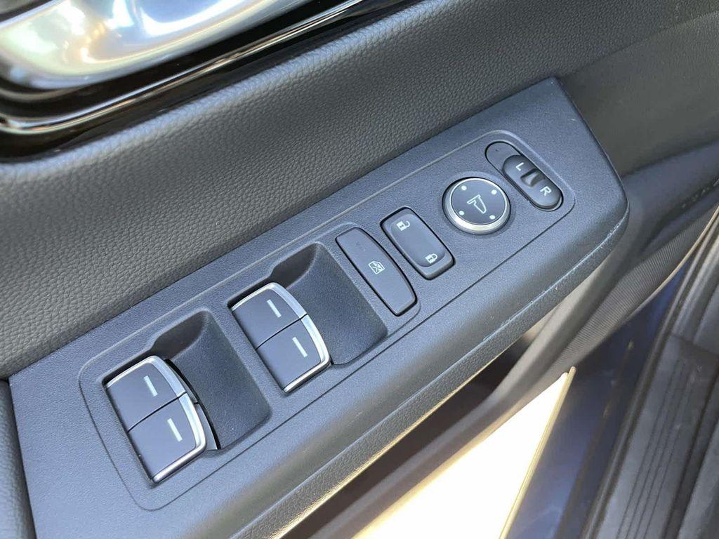 used 2025 Honda CR-V Hybrid car, priced at $34,998