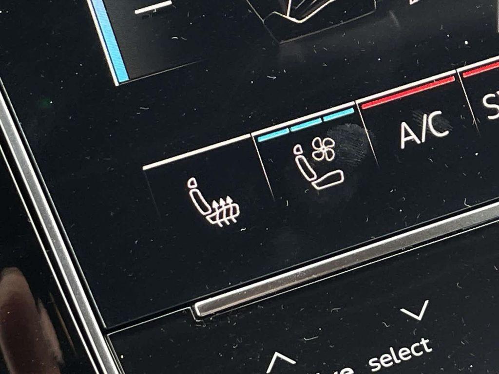 new 2025 Audi Q7 car, priced at $76,350