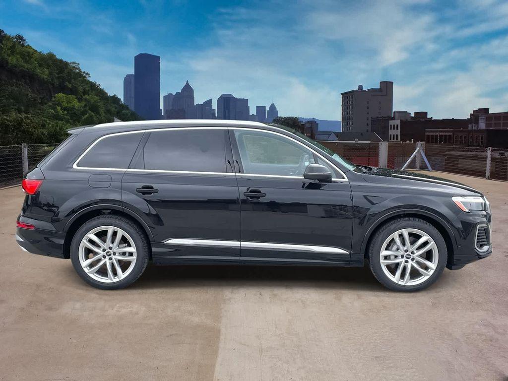 new 2025 Audi Q7 car, priced at $76,350