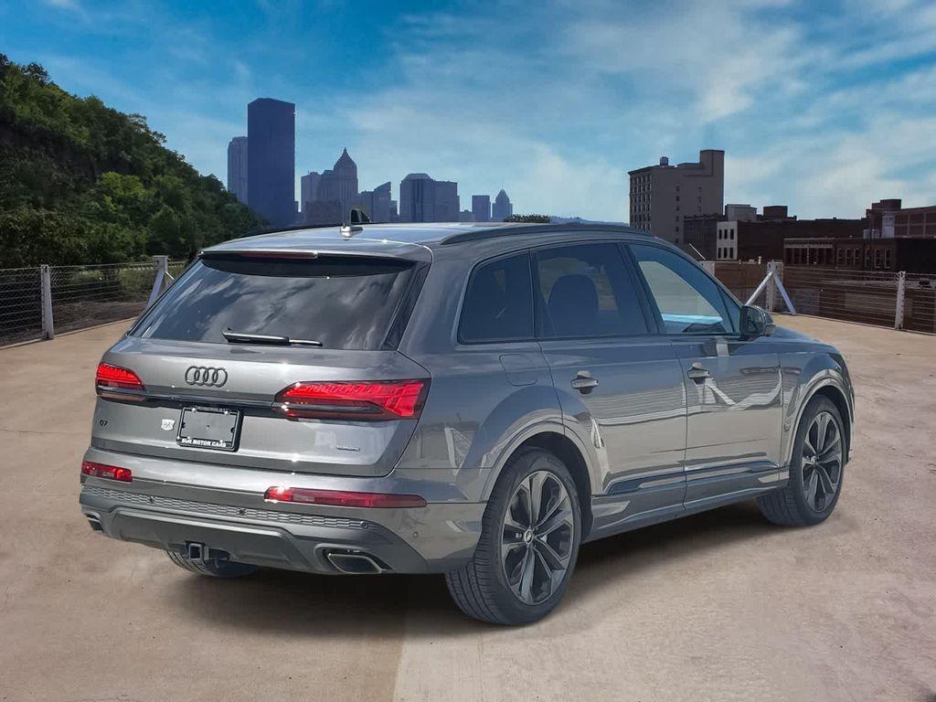 new 2025 Audi Q7 car, priced at $77,580
