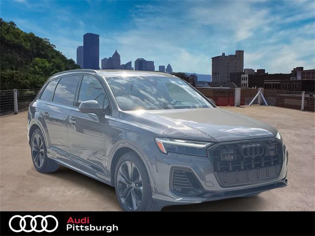 new 2025 Audi Q7 car, priced at $77,580