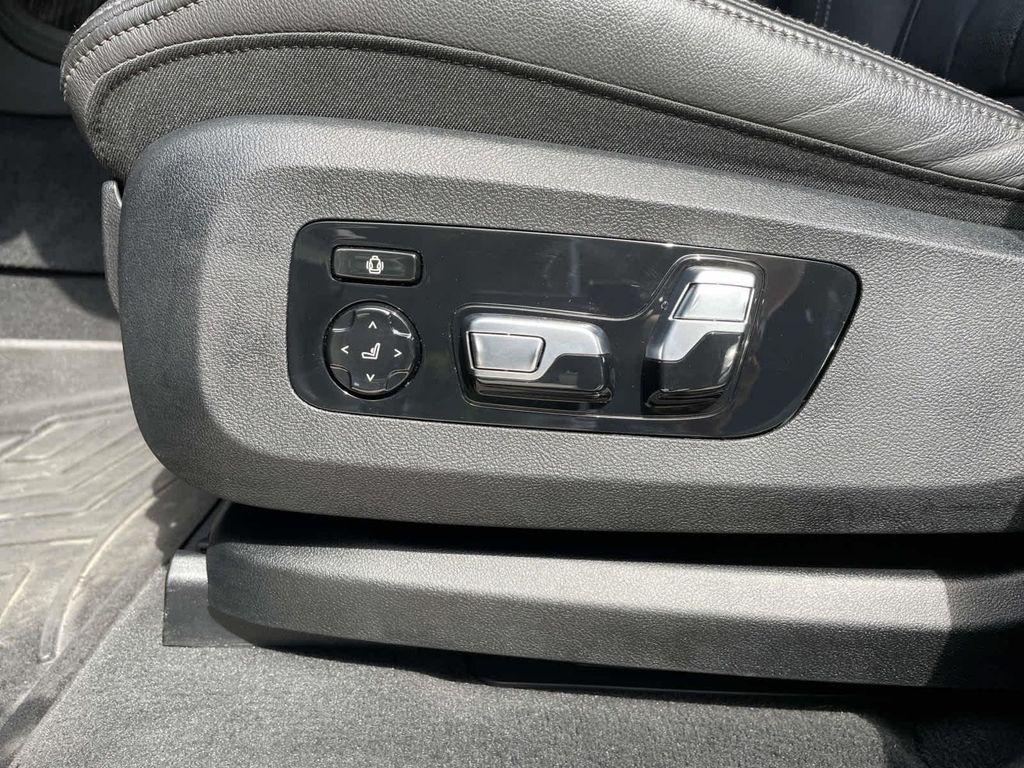 used 2022 BMW X7 car, priced at $52,845