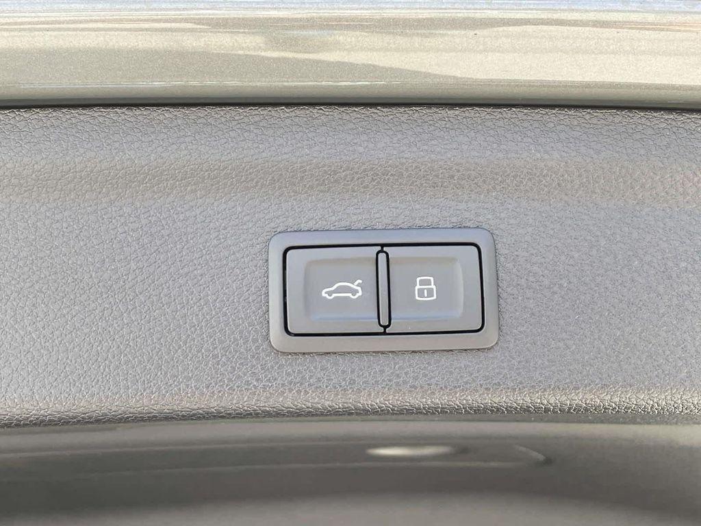 new 2025 Audi Q3 car, priced at $44,060