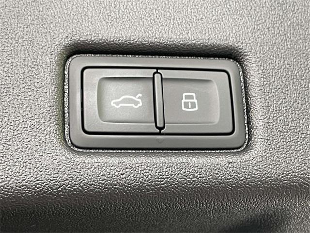 new 2025 Audi Q5 car, priced at $61,390