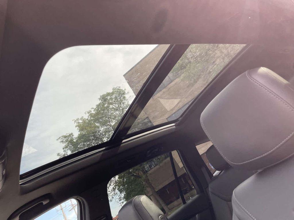 used 2024 Cadillac XT6 car, priced at $37,998