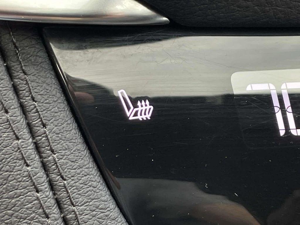 used 2024 Cadillac XT6 car, priced at $37,998