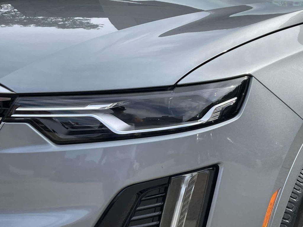 used 2024 Cadillac XT6 car, priced at $37,998