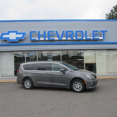 used 2022 Chrysler Pacifica car, priced at $23,995