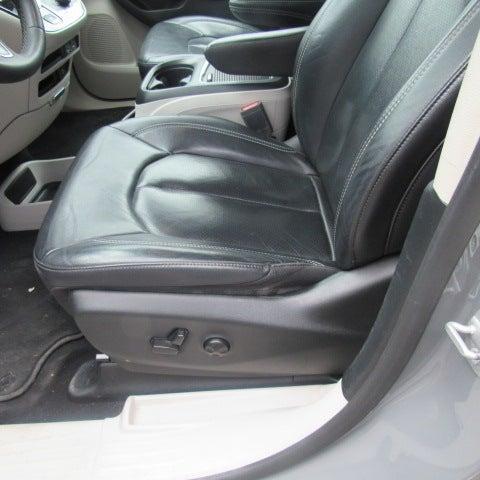 used 2022 Chrysler Pacifica car, priced at $23,995