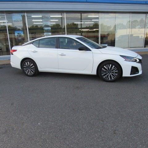 used 2025 Nissan Altima car, priced at $24,995