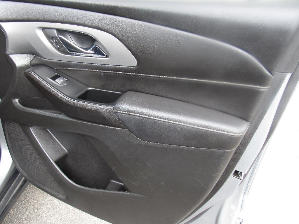 used 2023 Chevrolet Traverse car, priced at $34,995