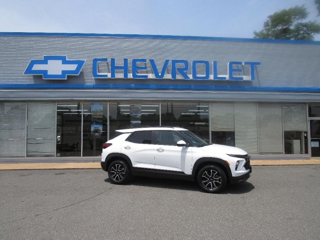 used 2024 Chevrolet TrailBlazer car, priced at $31,995