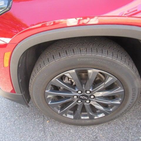 used 2023 Chevrolet Traverse car, priced at $39,995