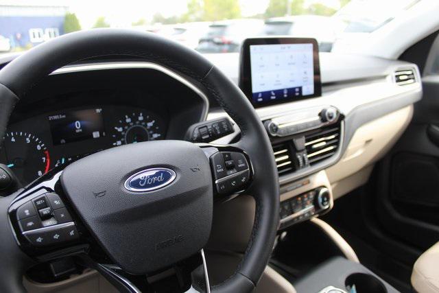 used 2022 Ford Escape car, priced at $25,225