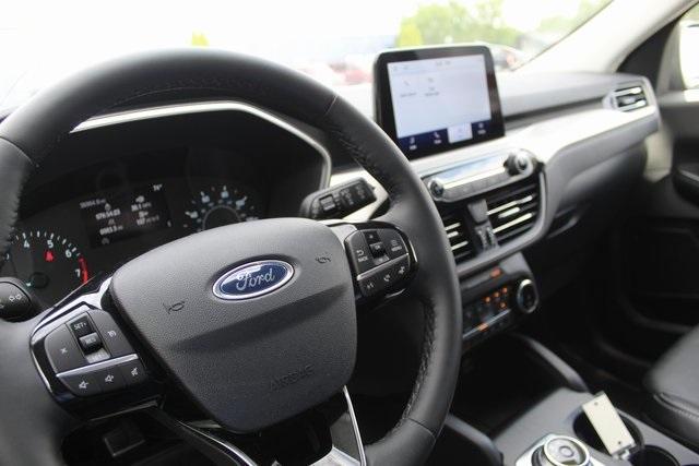 used 2022 Ford Escape car, priced at $22,615