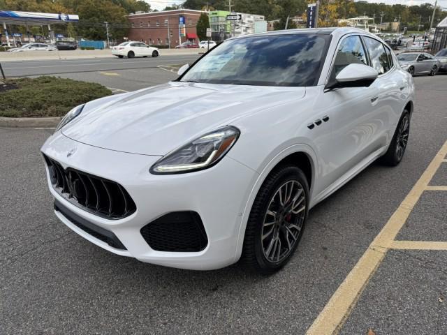 new 2025 Maserati Grecale car, priced at $76,032
