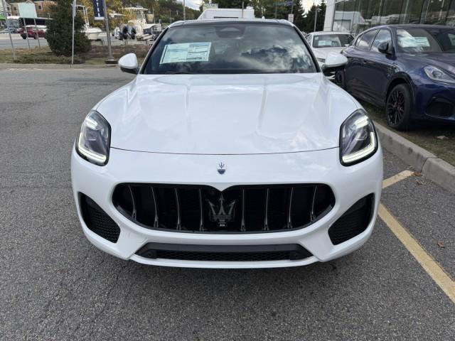 new 2025 Maserati Grecale car, priced at $76,032