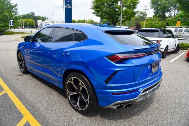 used 2022 Lamborghini Urus car, priced at $221,933