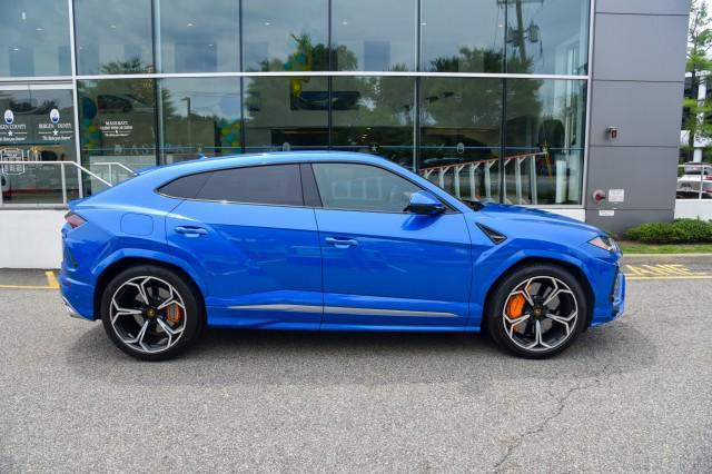 used 2022 Lamborghini Urus car, priced at $221,933