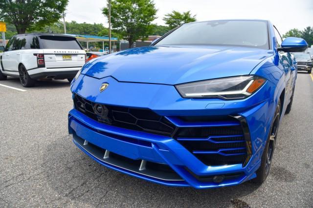 used 2022 Lamborghini Urus car, priced at $221,933