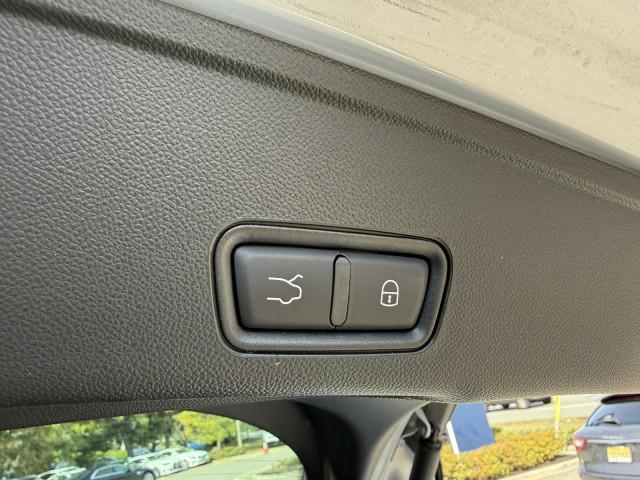 new 2025 Maserati Grecale car, priced at $81,385