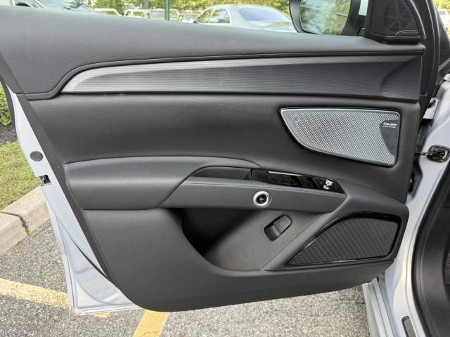 new 2025 Maserati Grecale car, priced at $81,385