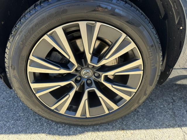 used 2021 Volvo XC90 car, priced at $32,227