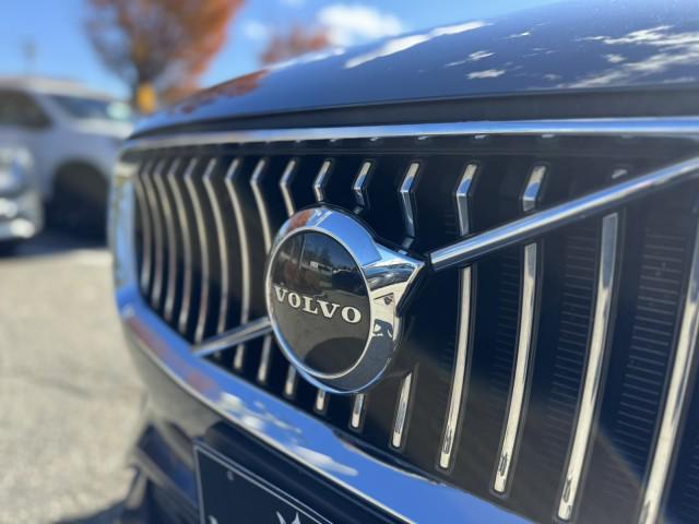 used 2021 Volvo XC90 car, priced at $32,227