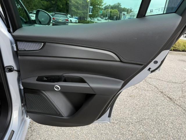 new 2025 Maserati Grecale car, priced at $86,225