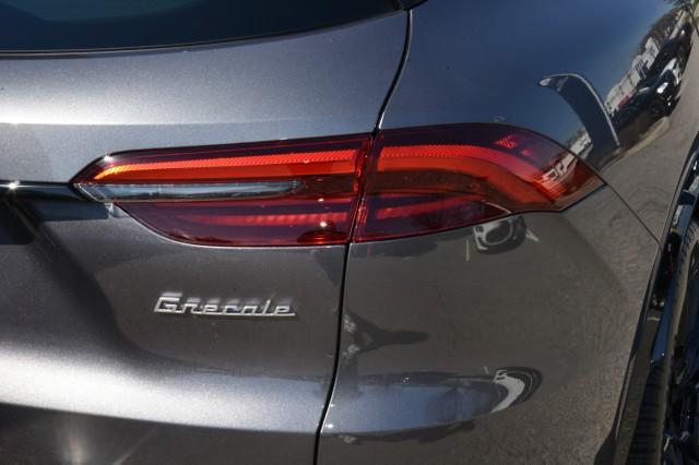 new 2025 Maserati Grecale car, priced at $78,325