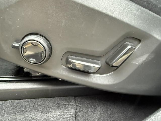 used 2022 Volvo XC90 car, priced at $39,667