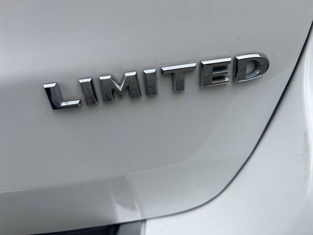 used 2014 Jeep Grand Cherokee car, priced at $13,995