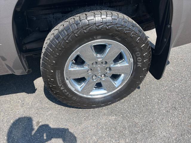 used 2013 GMC Sierra 1500 car, priced at $16,995
