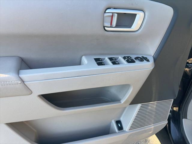 used 2013 Honda Pilot car, priced at $14,995