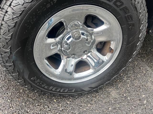 used 2005 Dodge Ram 1500 car, priced at $9,895