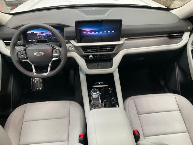 new 2025 Ford Explorer car, priced at $59,998