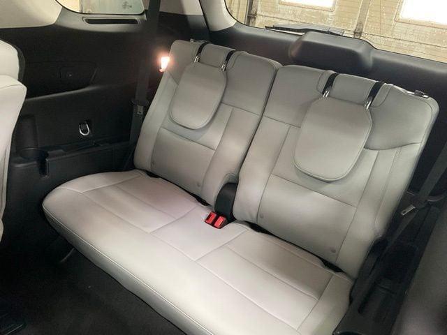 new 2025 Ford Explorer car, priced at $59,998