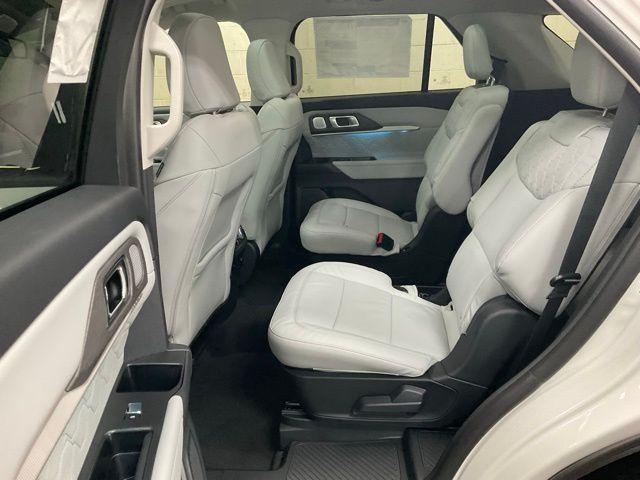 new 2025 Ford Explorer car, priced at $59,998