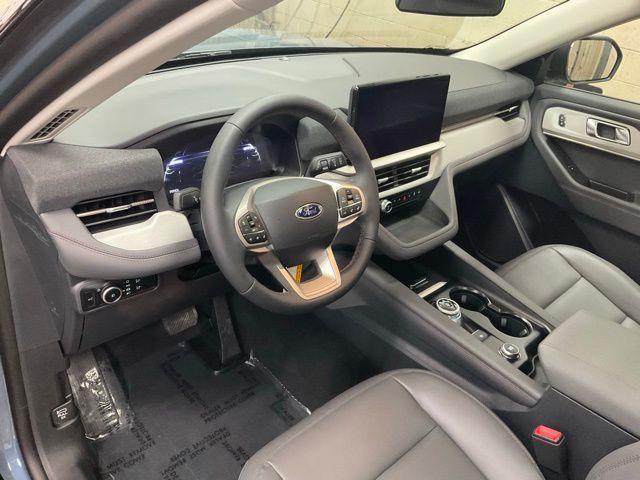 new 2025 Ford Explorer car, priced at $49,966