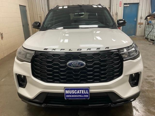 new 2025 Ford Explorer car, priced at $49,998