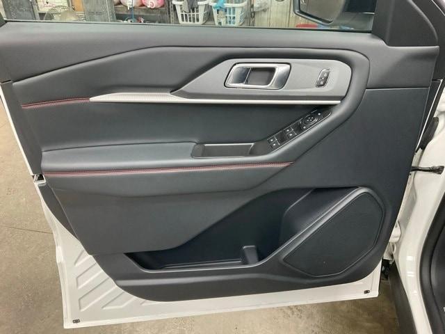 new 2025 Ford Explorer car, priced at $49,998