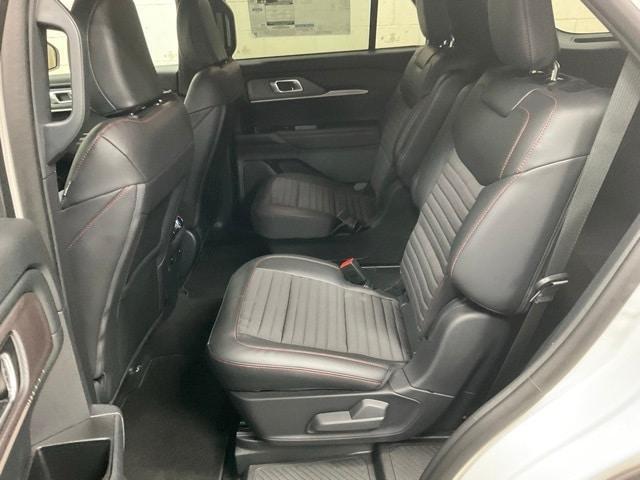 new 2025 Ford Explorer car, priced at $49,998