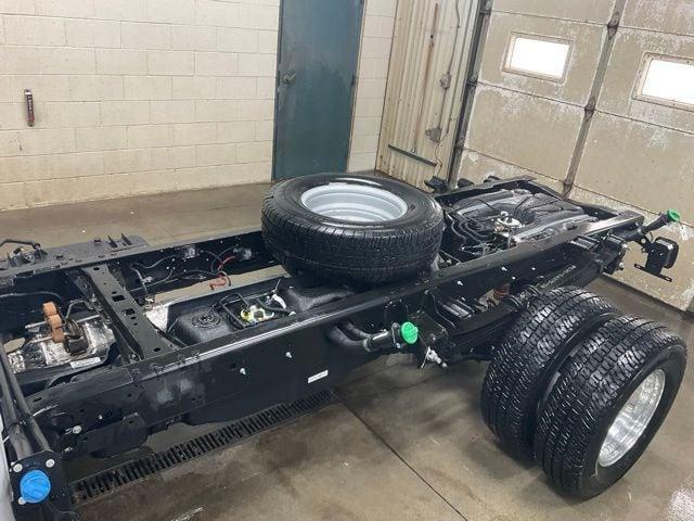 new 2025 Ford F-350 car, priced at $69,998