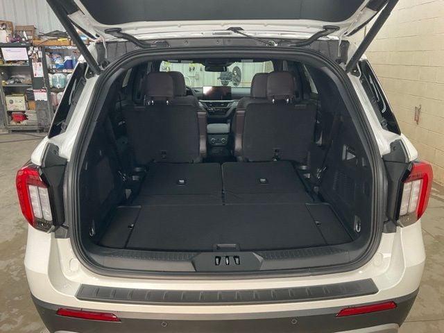 new 2025 Ford Explorer car, priced at $58,495