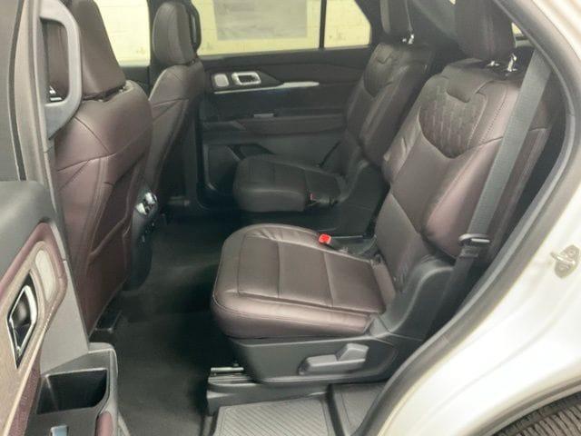 new 2025 Ford Explorer car, priced at $58,495