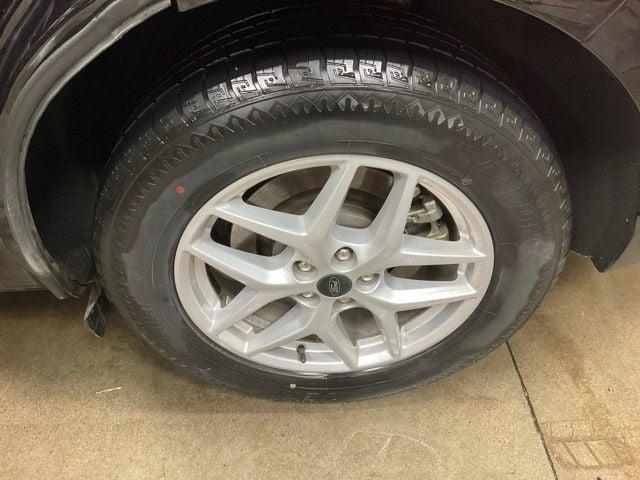 used 2024 Ford Edge car, priced at $24,995