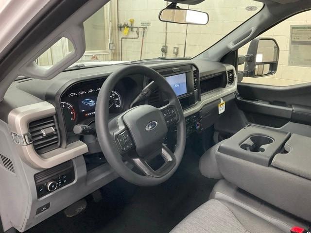 new 2025 Ford F-350 car, priced at $54,999