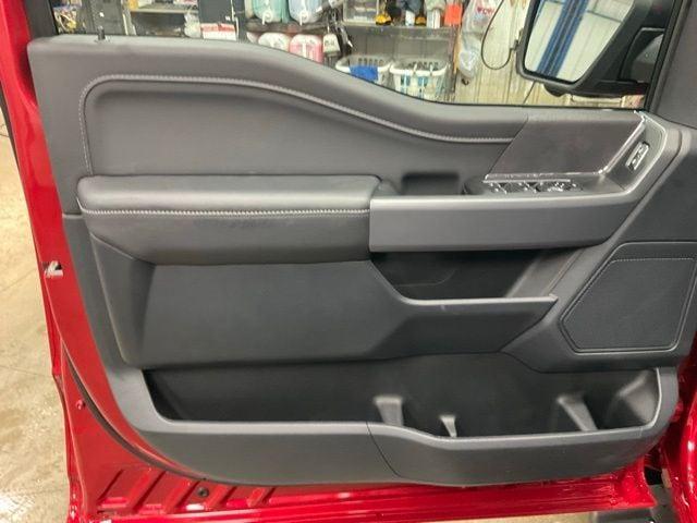 new 2025 Ford F-150 car, priced at $61,660